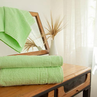 Махровое полотенце для ванной зеленое